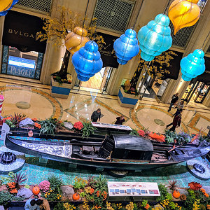 Palazzo shops