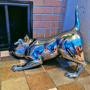 Chrome dog