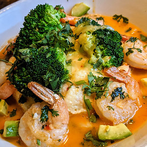 Shrimp and cheesy grits