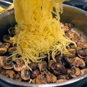 Spaghetti squash with mushrooms