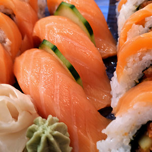 Salmon sushi