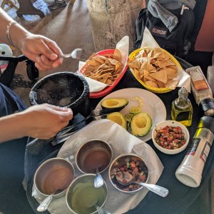 Tableside guacamole preparation