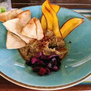 Hummus