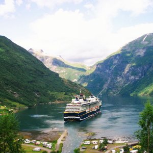 Cruise ship