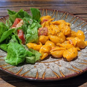 Chickpea shells and cheese